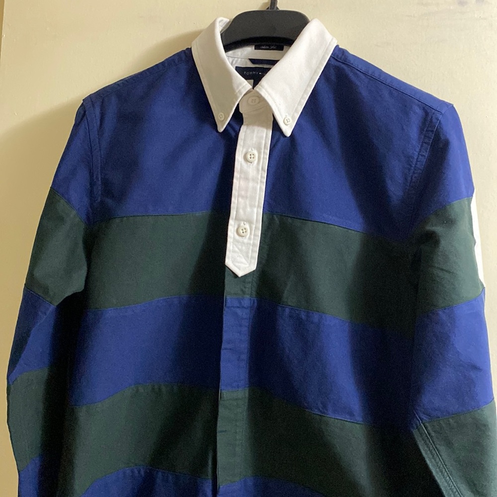 Tommy Hilfiger Men Beautiful long sleeve shirt dark blue and green colors size S
